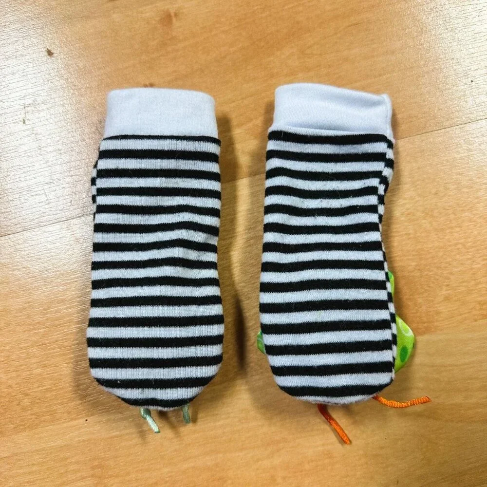 2-Piece Bumble Bee Bugs Baby Rattle Toy Socks Bundle Sensory Learning Play